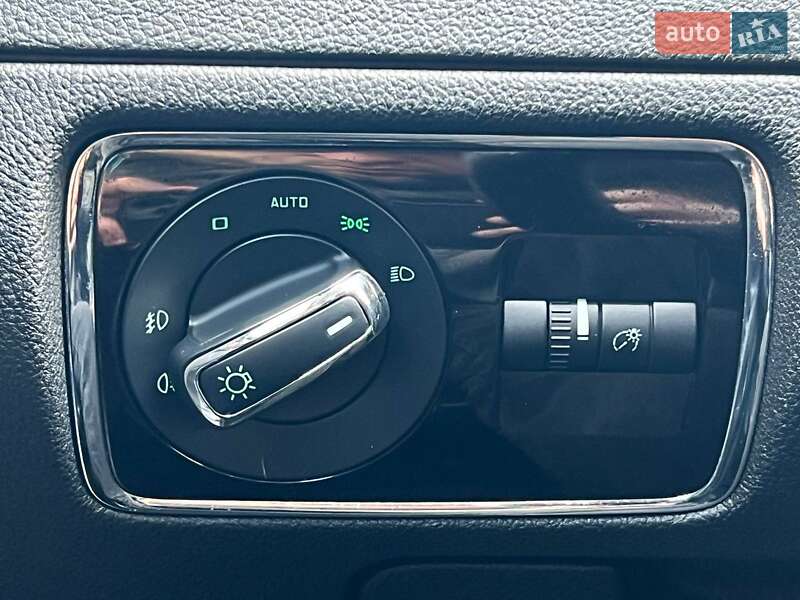 Универсал Skoda Superb 2014 в Киеве