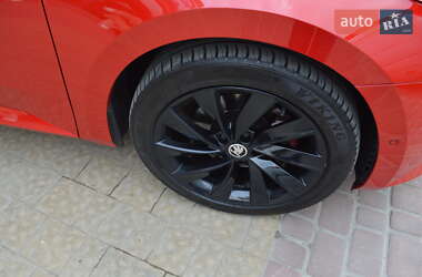 Лифтбек Skoda Superb 2019 в 