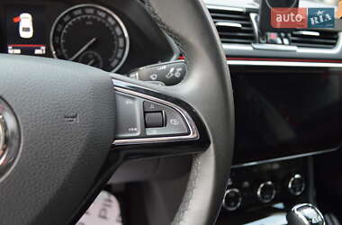 Лифтбек Skoda Superb 2019 в 