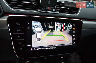 Лифтбек Skoda Superb 2019 в 