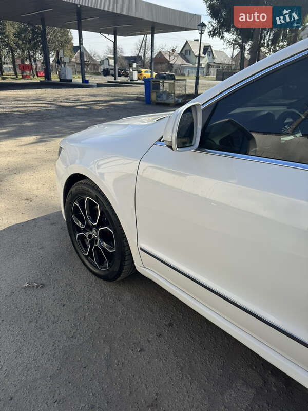 Универсал Skoda Superb 2010 в Луцке