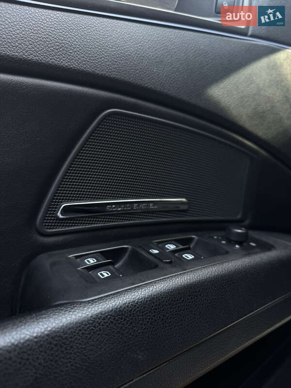 Универсал Skoda Superb 2010 в Луцке
