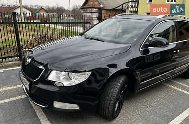 Універсал Skoda Superb 2011 в 