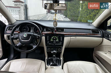 Універсал Skoda Superb 2011 в 