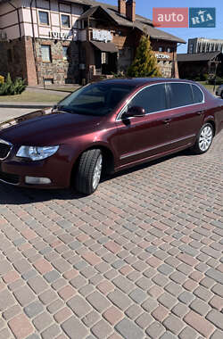 Лифтбек Skoda Superb 2008 в 