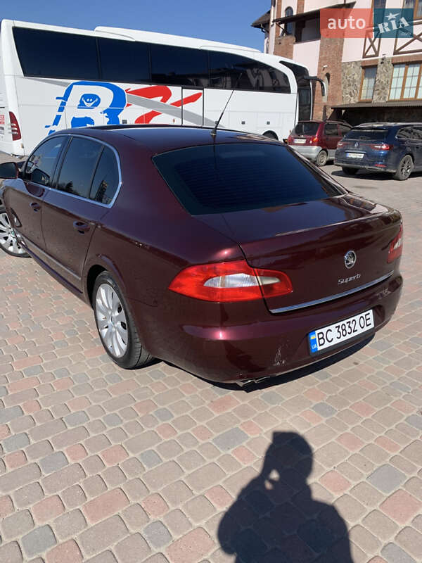Лифтбек Skoda Superb 2008 в Львове