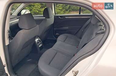Лифтбек Skoda Superb 2014 в 