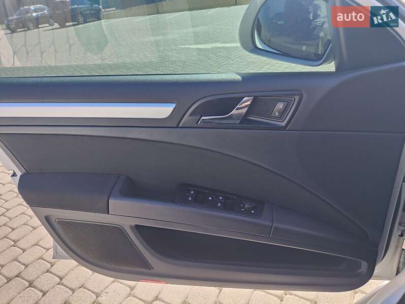 Универсал Skoda Superb 2013 в Шепетовке