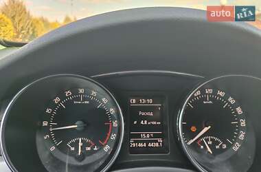Універсал Skoda Superb 2013 в 