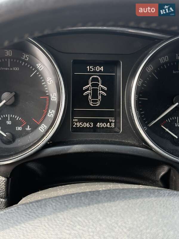 Лифтбек Skoda Superb 2013 в Стрые