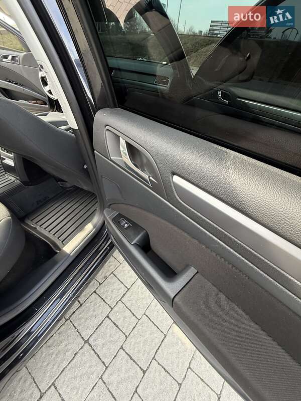 Лифтбек Skoda Superb 2013 в Стрые