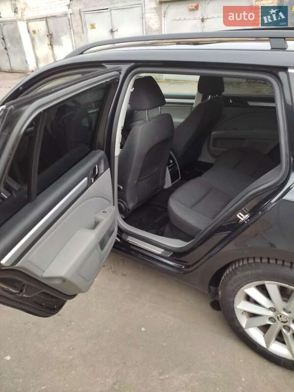 Універсал Skoda Superb 2014 в Львові