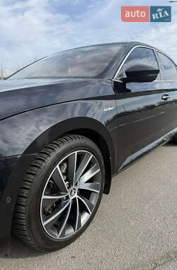 Лифтбек Skoda Superb 2015 в 