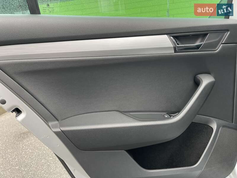 Універсал Skoda Superb 2018 в Києві