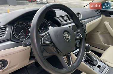 Универсал Skoda Superb 2016 в 