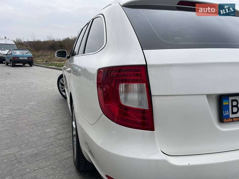 Универсал Skoda Superb 2010 в Львове