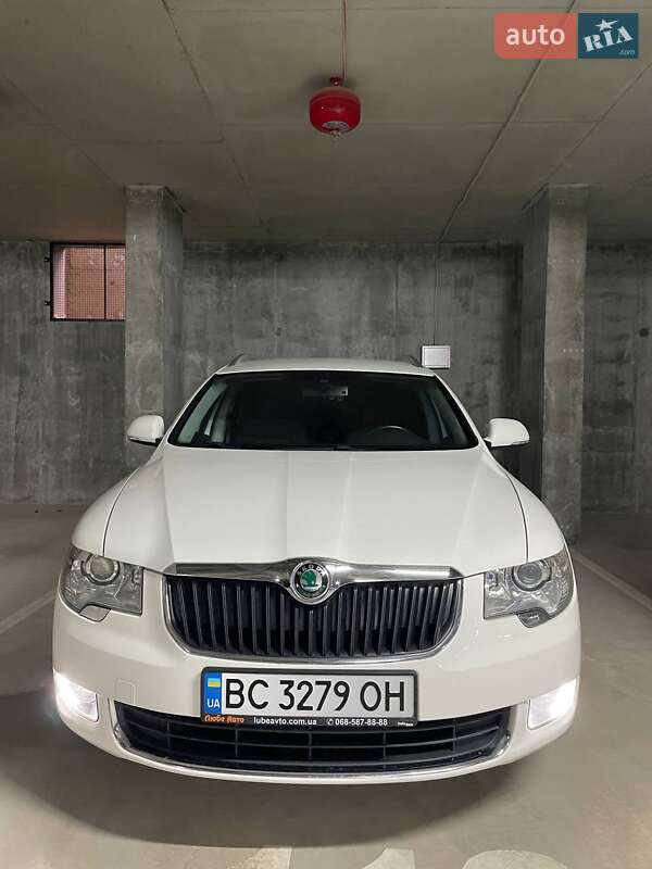 Универсал Skoda Superb 2010 в Львове