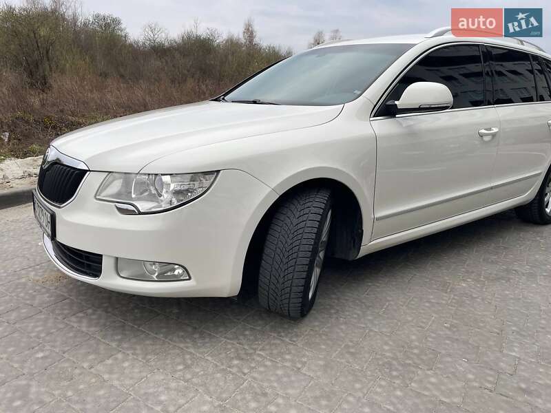 Универсал Skoda Superb 2010 в Львове