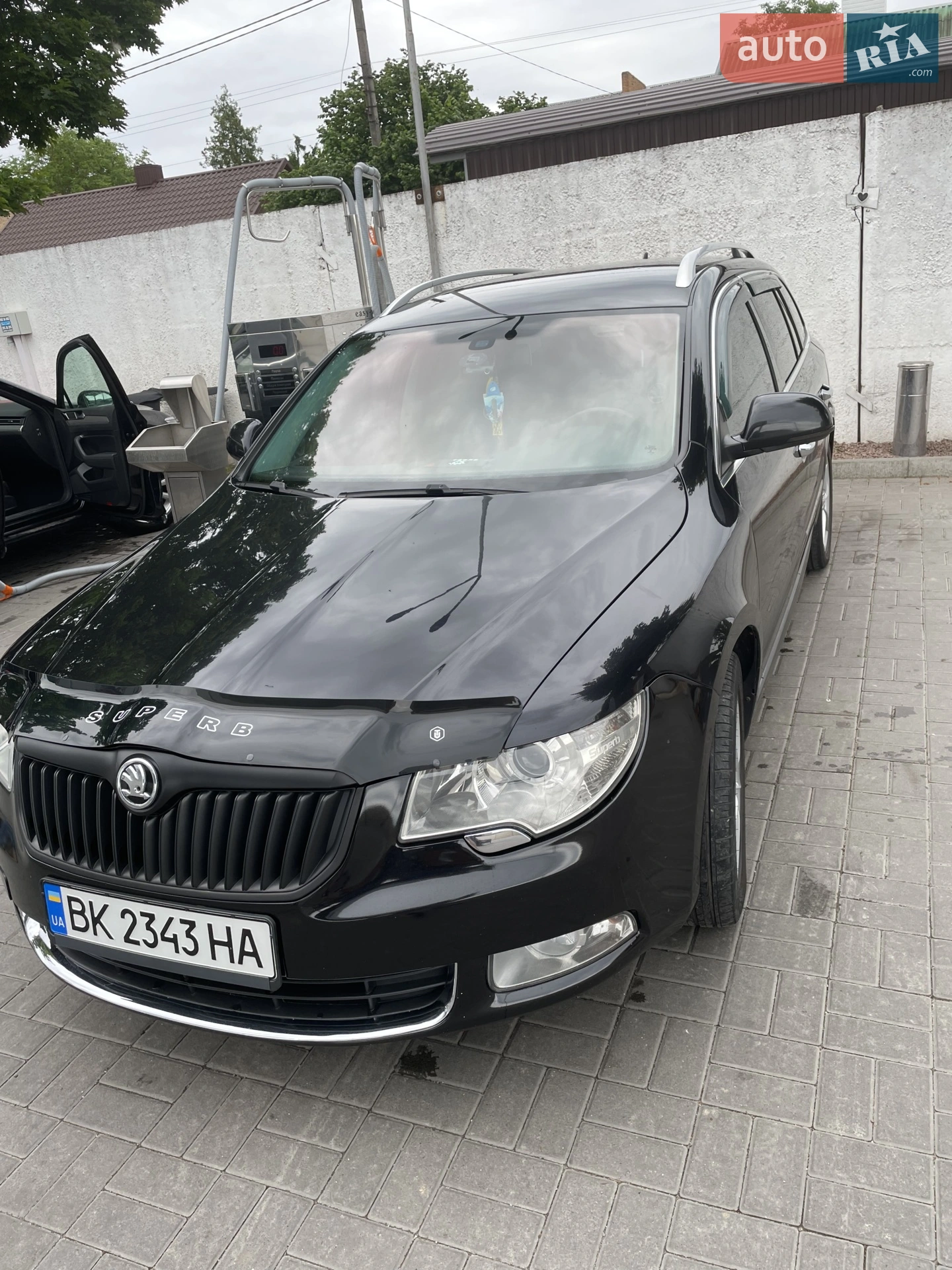 2010 Skoda Superb - мініатюра 3
