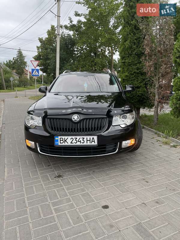 Универсал Skoda Superb 2010 в 