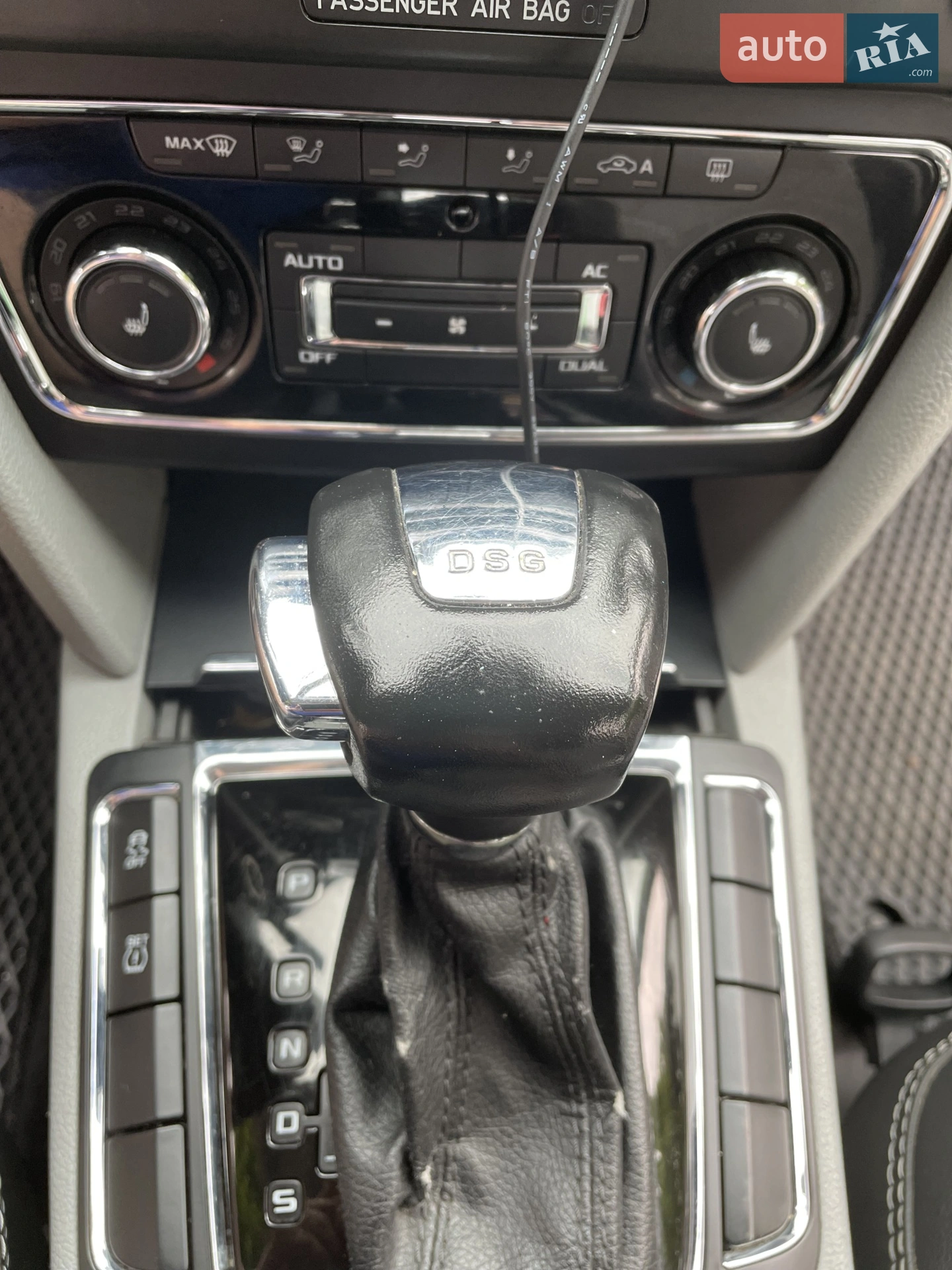 2010 Skoda Superb - мініатюра 10