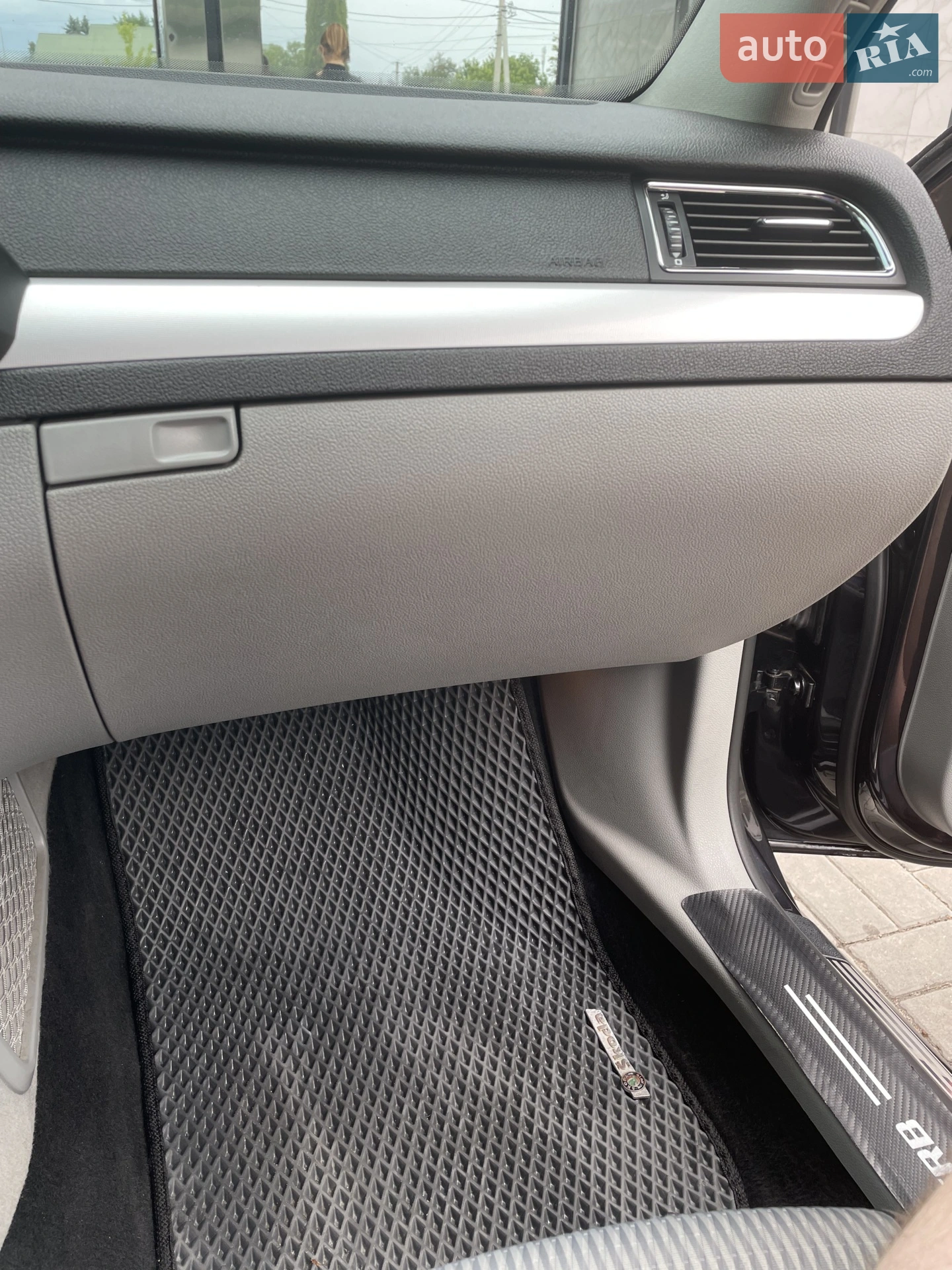 2010 Skoda Superb - мініатюра 14