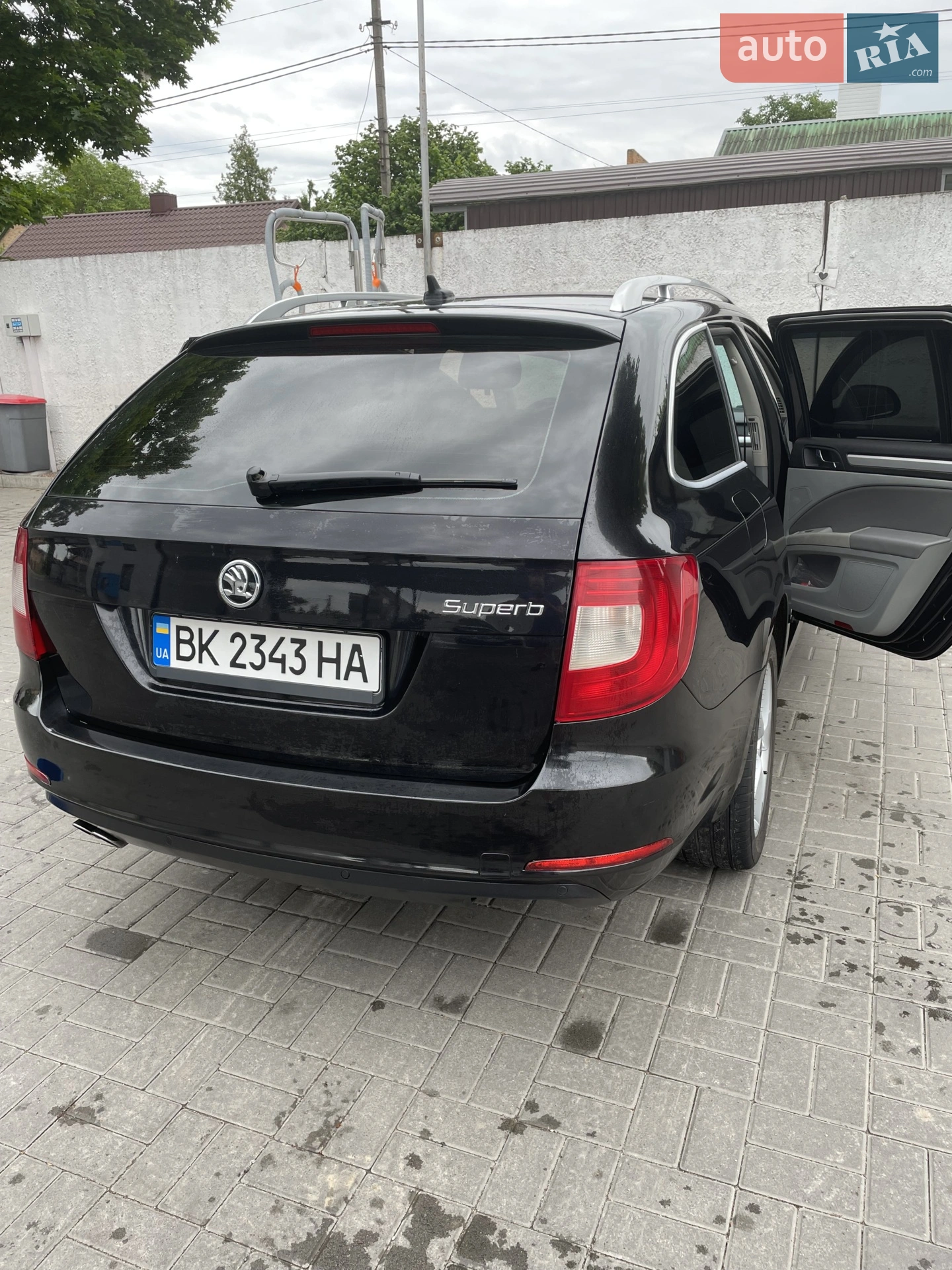 2010 Skoda Superb - мініатюра 19