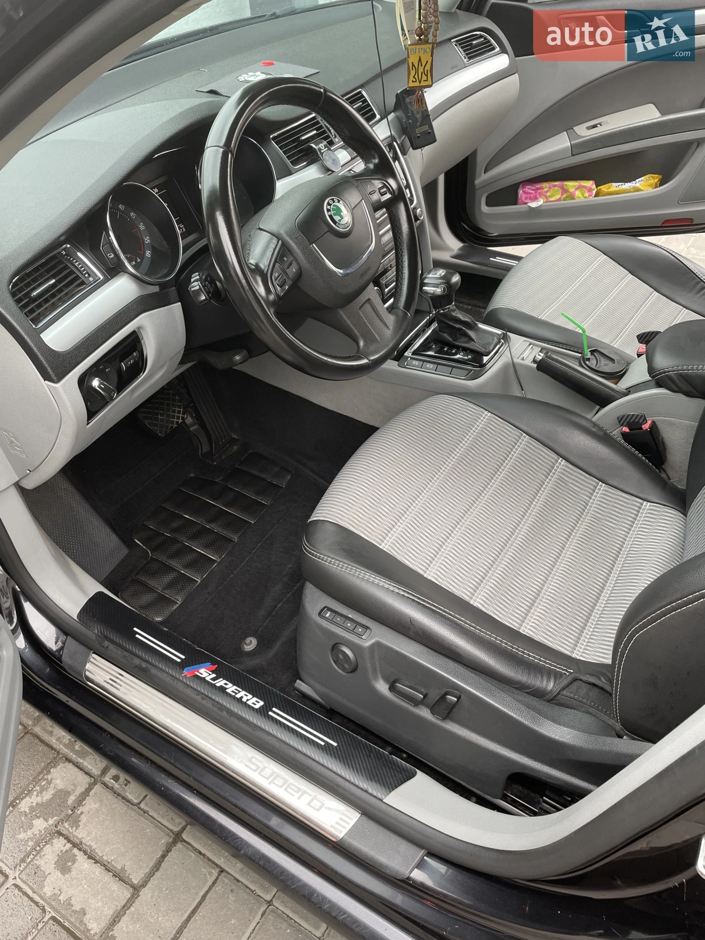 2010 Skoda Superb - мініатюра 22