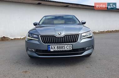 Лифтбек Skoda Superb 2018 в 