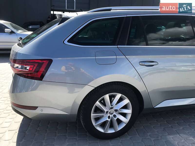Универсал Skoda Superb 2015 в Львове
