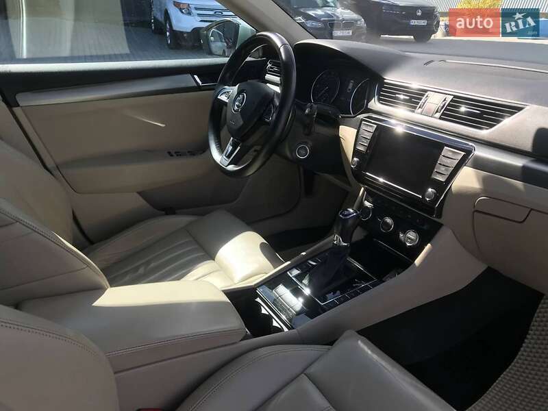 Универсал Skoda Superb 2015 в Львове