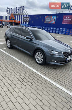 Універсал Skoda Superb 2016 в 