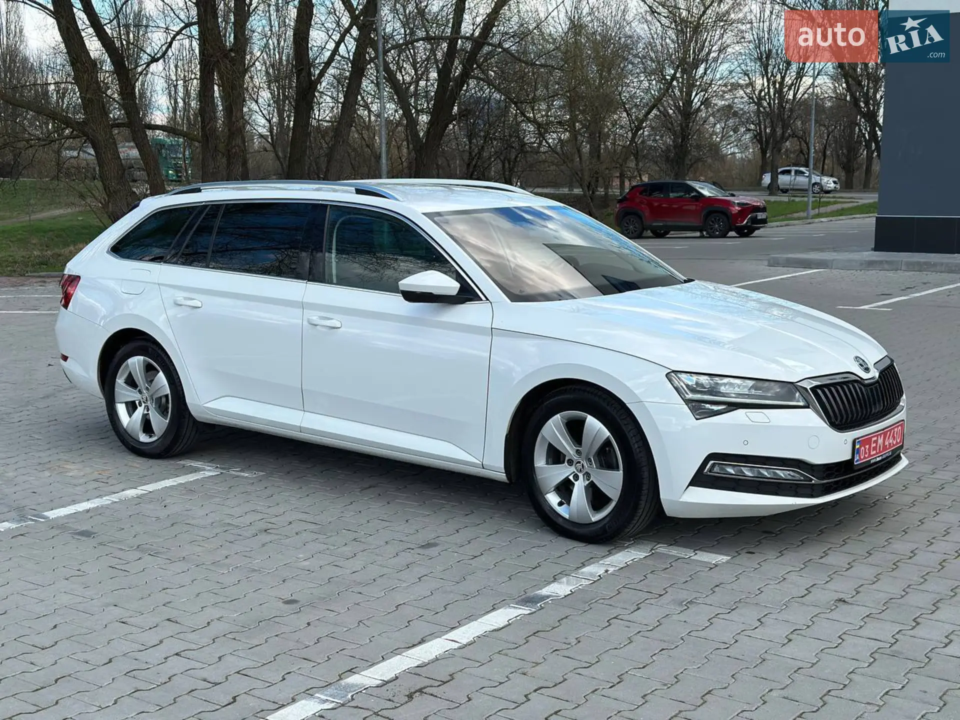 2019 Skoda Superb - мініатюра 12