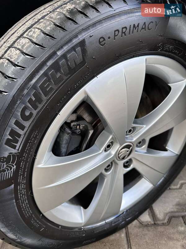 Універсал Skoda Superb 2019 в Хмельницькому