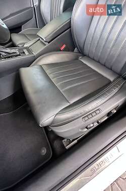 Універсал Skoda Superb 2019 в 