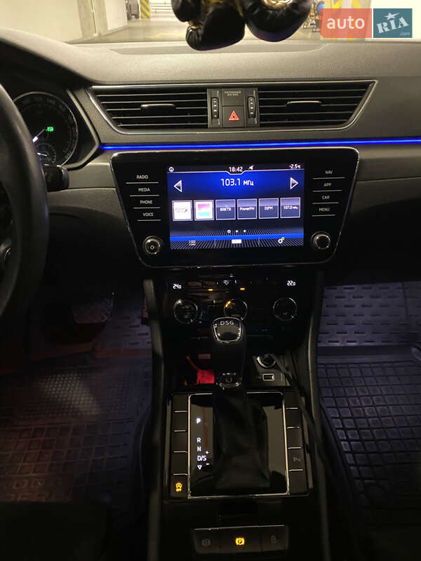 Лифтбек Skoda Superb 2019 в Киеве
