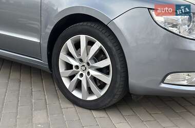 Лифтбек Skoda Superb 2009 в 