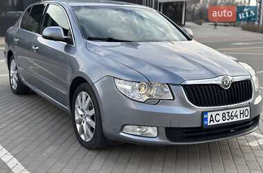 Лифтбек Skoda Superb 2009 в 