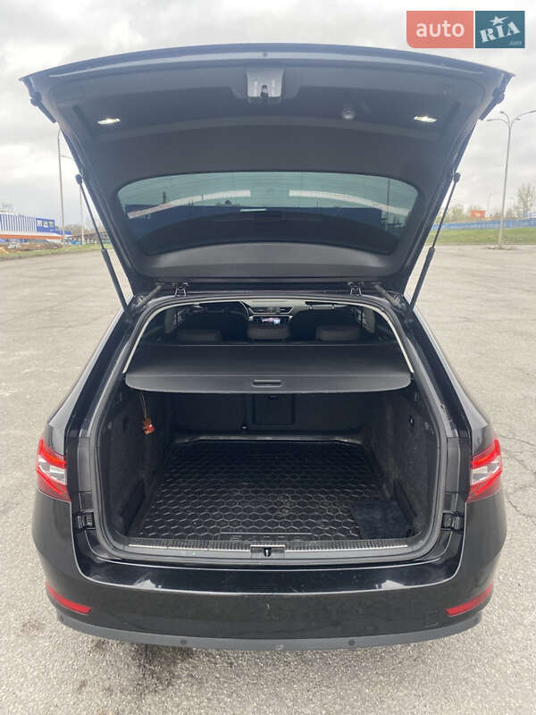 Универсал Skoda Superb 2018 в Харькове