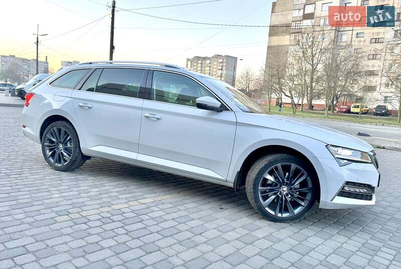 Універсал Skoda Superb 2020 в Хмельницькому