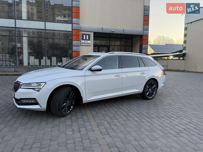 Універсал Skoda Superb 2020 в Хмельницькому