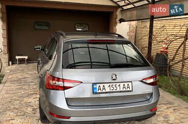 Універсал Skoda Superb 2017 в 