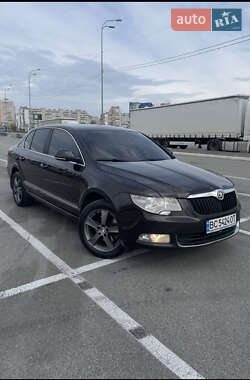 Ліфтбек Skoda Superb 2012 в 