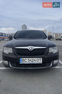 Ліфтбек Skoda Superb 2012 в 