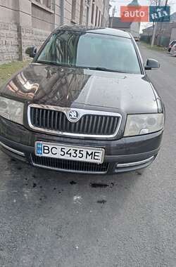 Лифтбек Skoda Superb 2006 в 