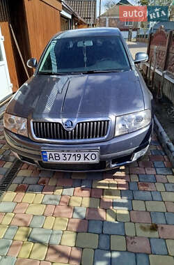 Лифтбек Skoda Superb 2006 в 
