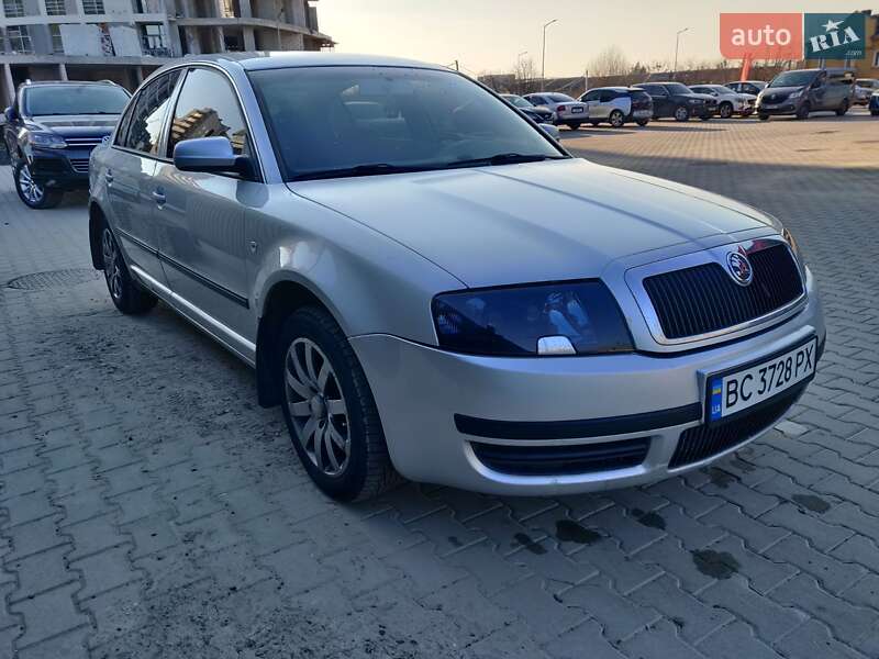 Лифтбек Skoda Superb 2006 в 