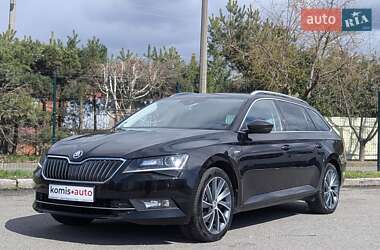 Универсал Skoda Superb 2018 в 