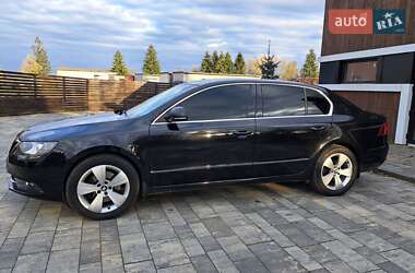 Лифтбек Skoda Superb 2014 в 
