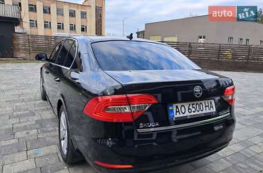 Лифтбек Skoda Superb 2014 в 